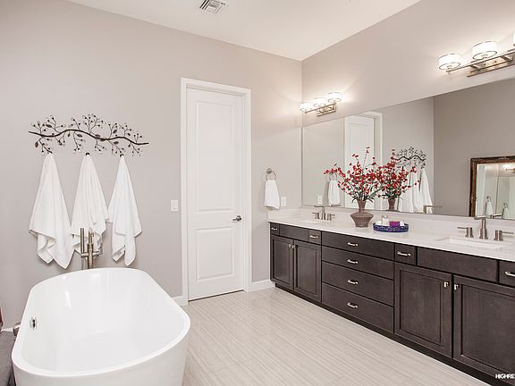 3rd image of 10933 N Mountain Vista Ct