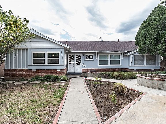 2nd image of 16418 Nordhoff St