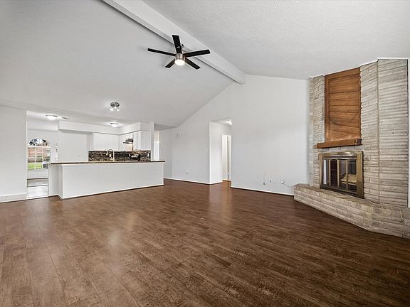 4th image of 8306 Bee Meadow Ln