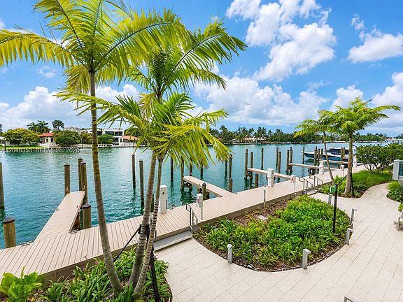 5th image of 9201 E Bay Harbor Dr #401