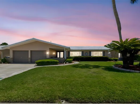 1441 Ambassador Dr, Clearwater, FL 33764