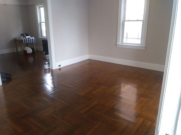 4th image of 731 E 220th St