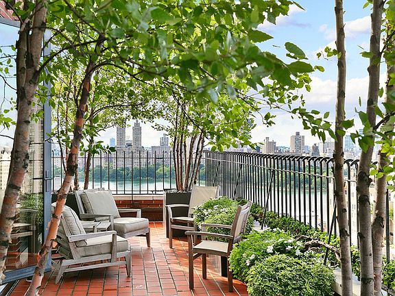 2nd image of 1120 Park Ave #Phc