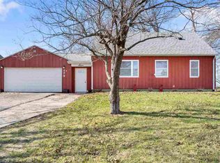 379 28th Ave SW, Cedar Rapids, IA 52404