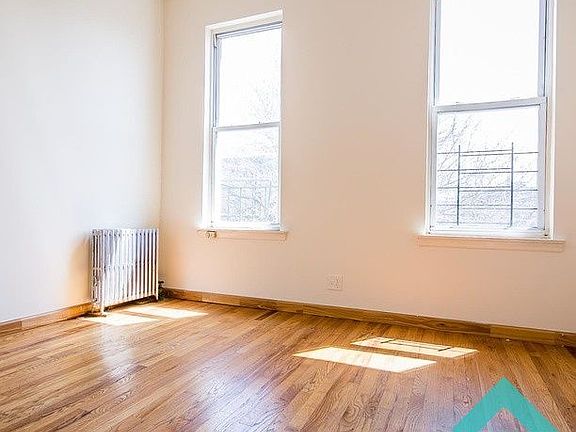 5th image of 1424 Greene Ave APT 1L
