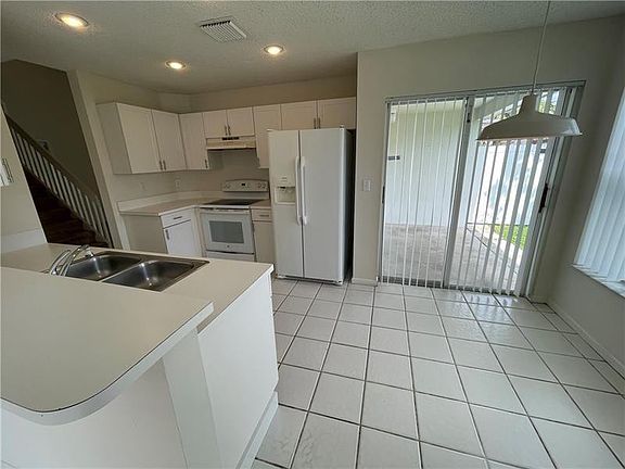 5th image of 18343 NW 7th Street