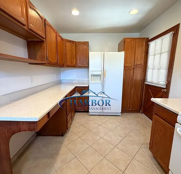 1650 Park Ave #1650 — Photo 8