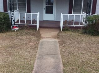 1214 D F Fuller Dr, Griffin, GA 30224