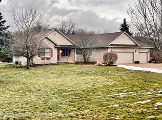 1717 E Hyde Rd, Saint Johns, MI 48879