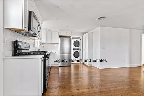 90 Packard Ave Photo 1