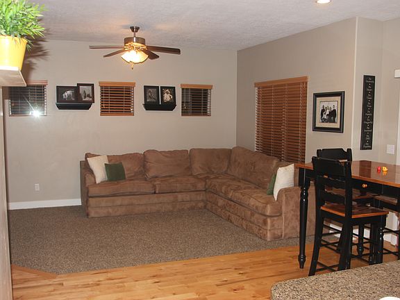 3rd image of 2557 N Elm Dr