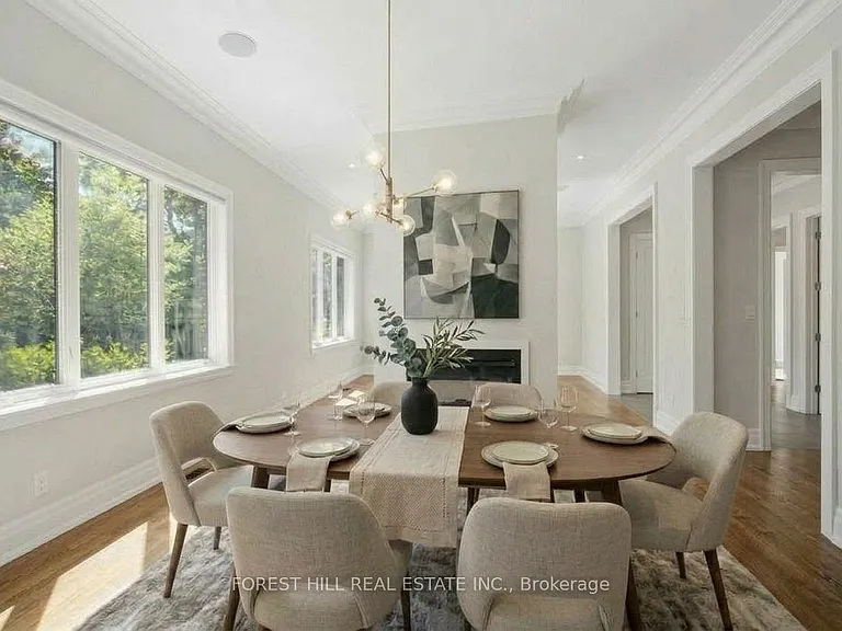 52 Shaftesbury Ave — Photo 16
