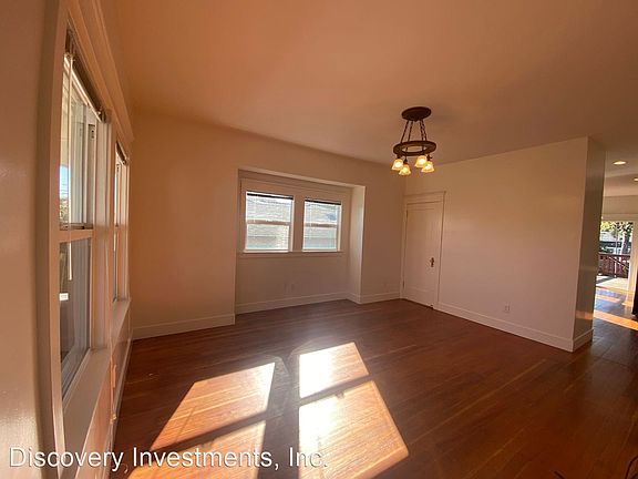 4th image of 885 43rd St #885