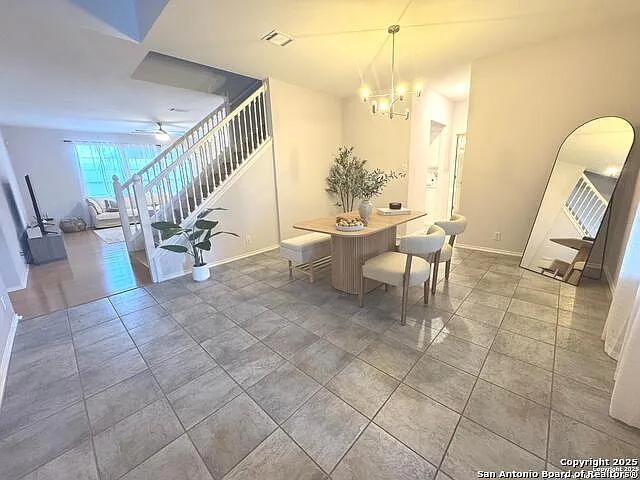 4 bed, 2.5 bath, 3164 sqft, $3,250 — Photo 4