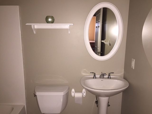 1st image of 9695 Oak Grove Dr