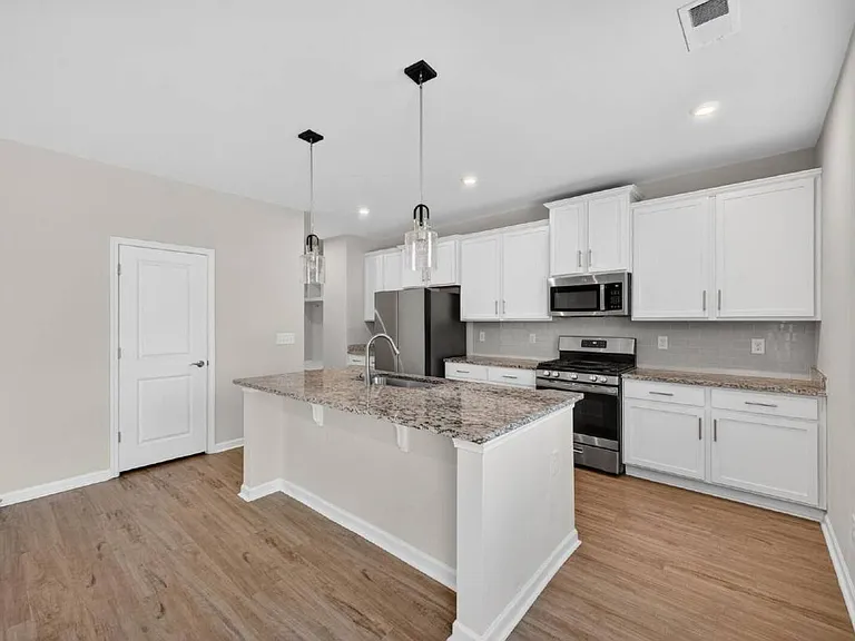 119 Yellow Birch Way — Photo 6