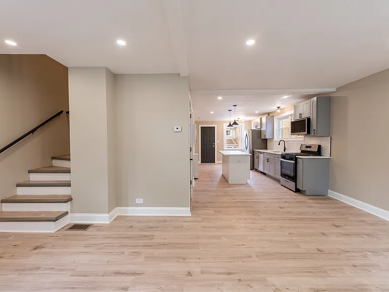 4341 Wisconsin Ave — Photo 8
