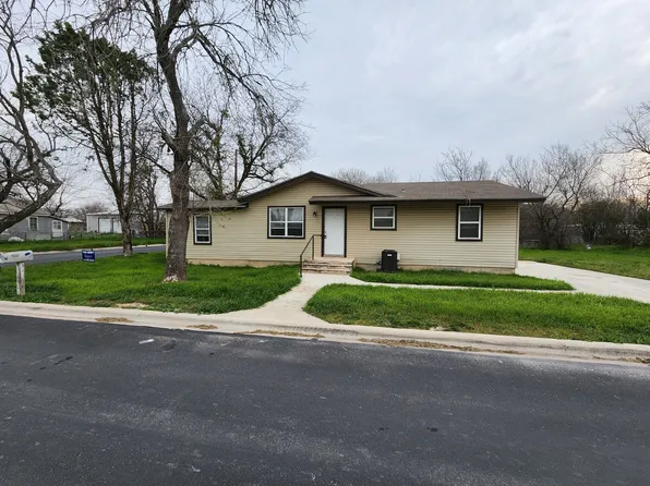 501 McNeil St, Burnet, TX 78611