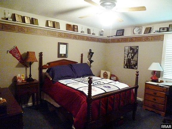 3rd image of 423 Court Dr