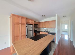 199 27th Ave FLOOR 3, Brooklyn, NY 11214