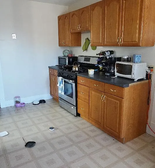 151 Forest Hills St #1R — Photo 1