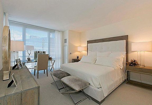 4th image of 160 W 62nd St APT 34E