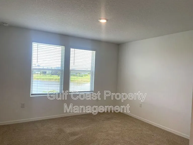 5730 Archipelago St — Photo 16