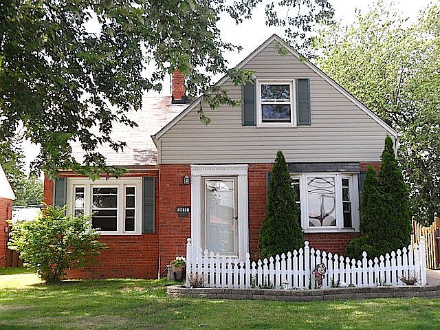 1st image of 29717 Lake Shore Blvd