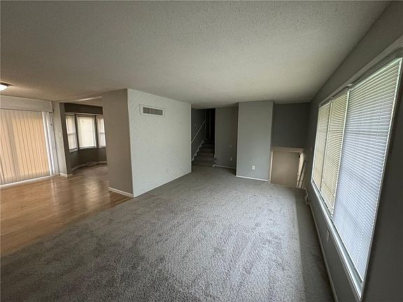 4th image of 5128 NW Woody Creek Ln
