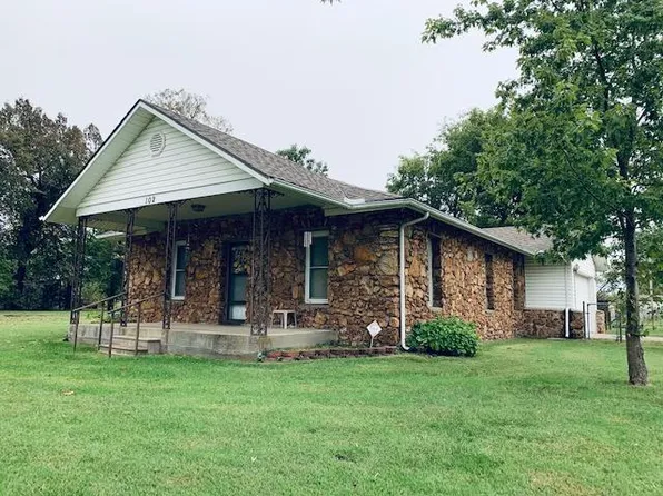 102 E Forest St, Galena, KS 66739