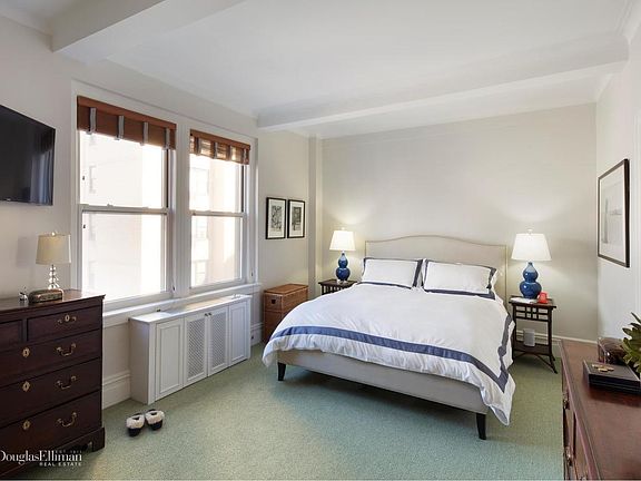 4th image of 175 E 79th St APT 14D