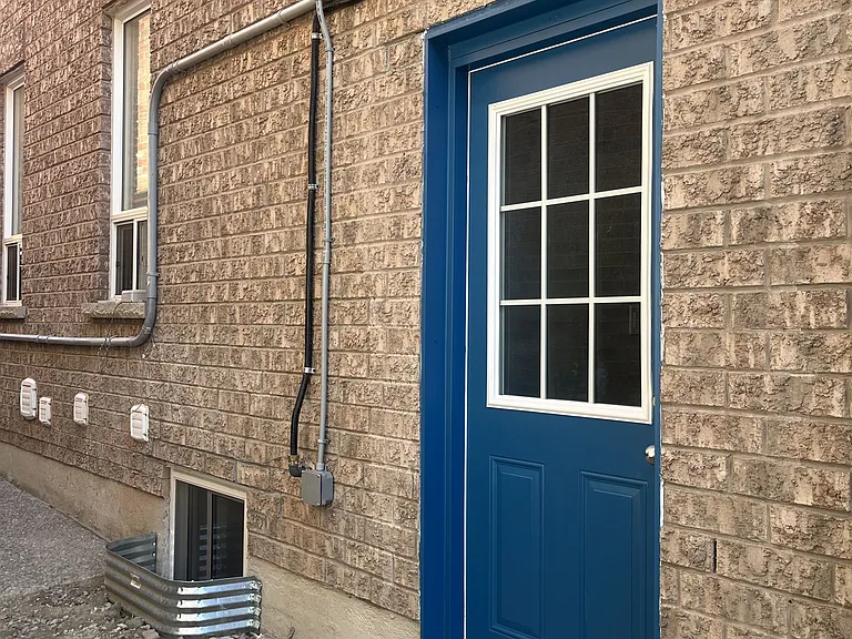 22 Amboise Cres #BASEMENT — Photo 14