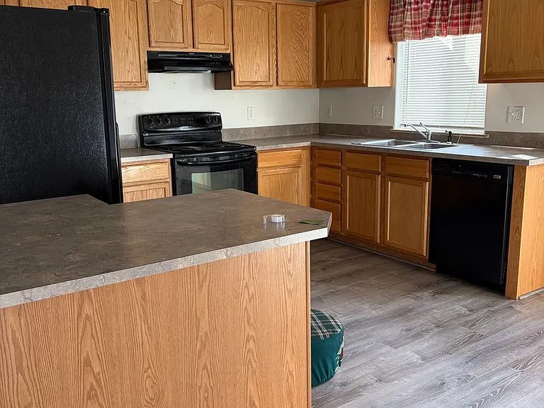 183 E Roosevelt St — Photo 12