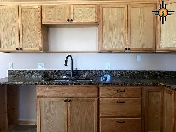 5th image of 600 Colonias Ave