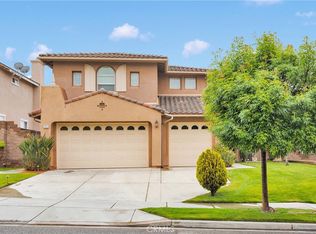 34113 Castle Pines Dr, Yucaipa, CA 92399