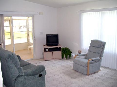 2nd image of 6806 Coconut Grove Cir