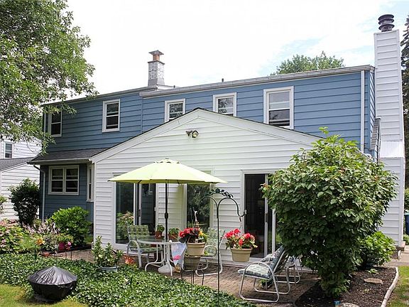 3rd image of 36 Wickham Dr
