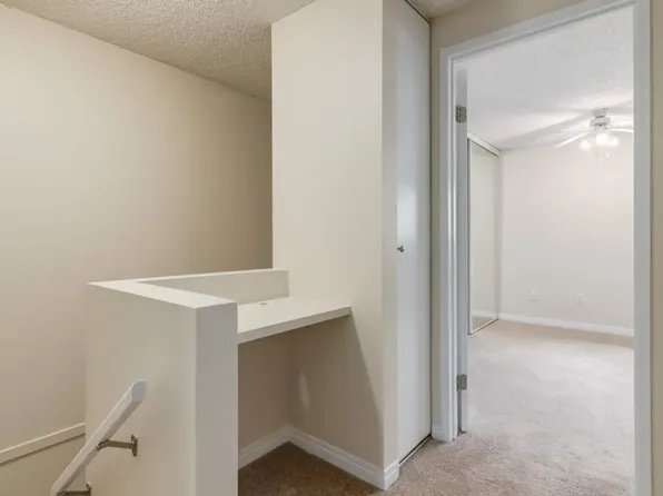 Cavell Ridge Townhomes