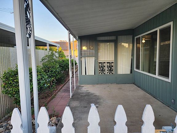 5th image of 59 Cedar Cir #59