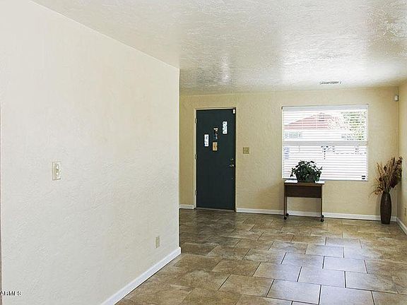 4th image of 2531 N Sparkman Blvd