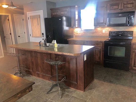 2nd image of 2115 E Willow Pointe Cir