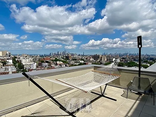 Rented by Zjama Realty Corp | media 29