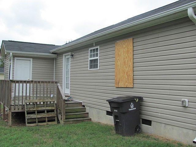 2nd image of 4125 Rosa St