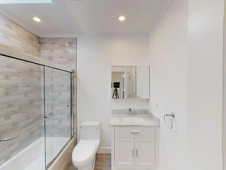1582 42nd Ave — Photo 15