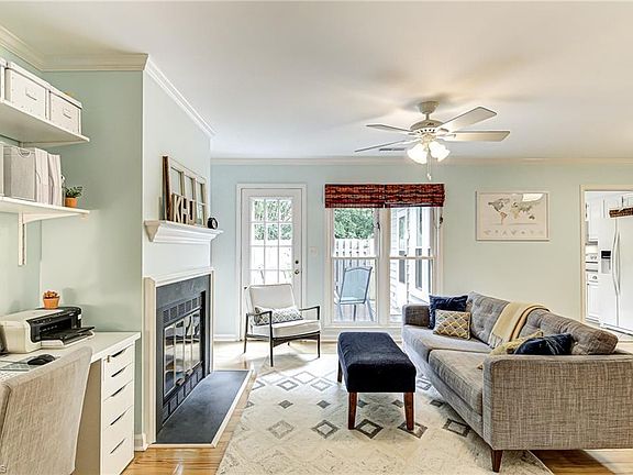 3rd image of 2528 Cottage Pl