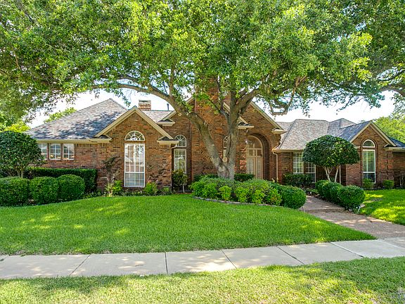 3rd image of 4629 Gladys Ct