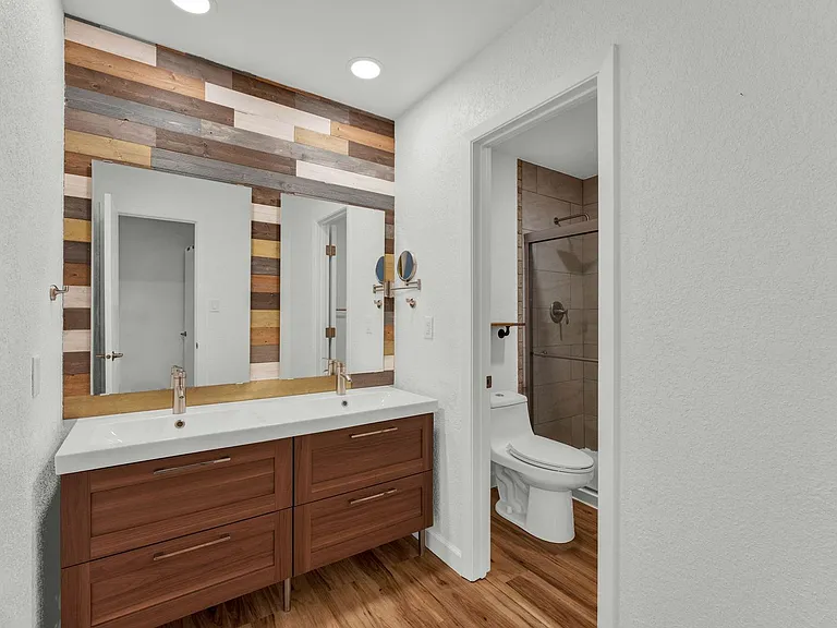 3033 SW Lydia Ave #107 — Photo 15