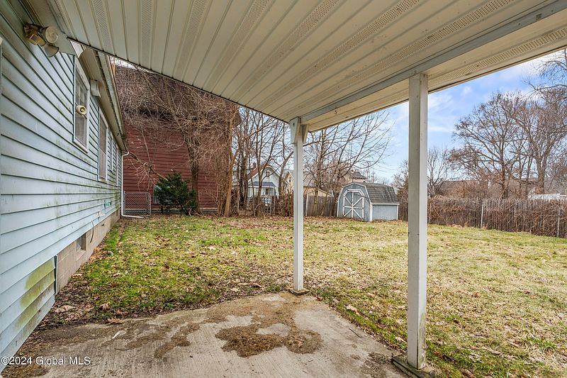 4th image of 1005 Spruce Street