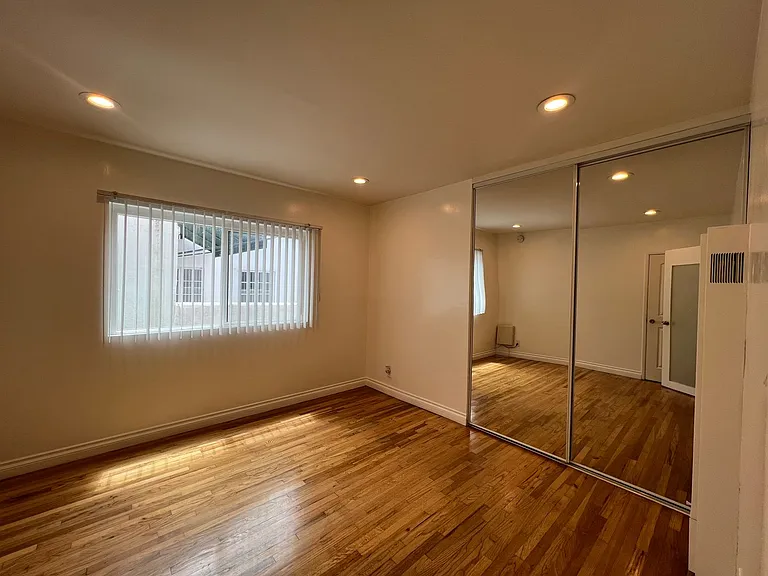 1024 Pico Blvd — Photo 10