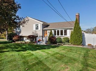33 Peters Ln, North Haven, CT 06473